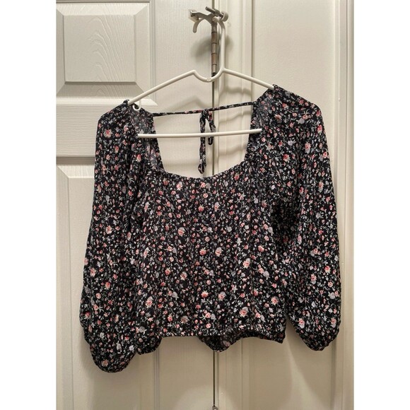 Women’s Medium American‎ Eagle Crop Top with Floral Print - Picture 1 of 2
